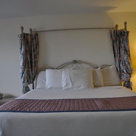 The Diplomat Family Motel Миртл-Бич Экстерьер фото